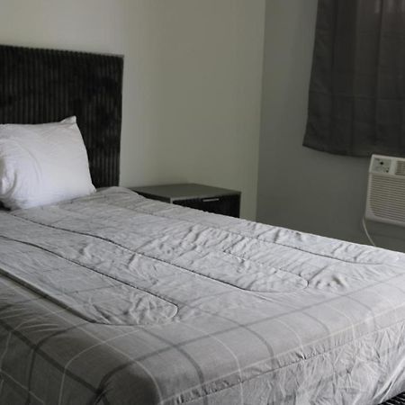 Motel 81 Dalton Екстериор снимка