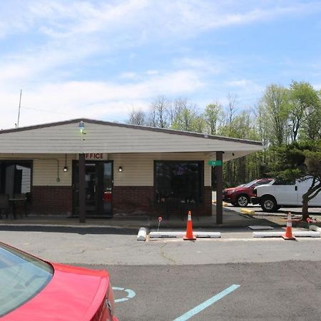 Motel 81 Dalton Екстериор снимка